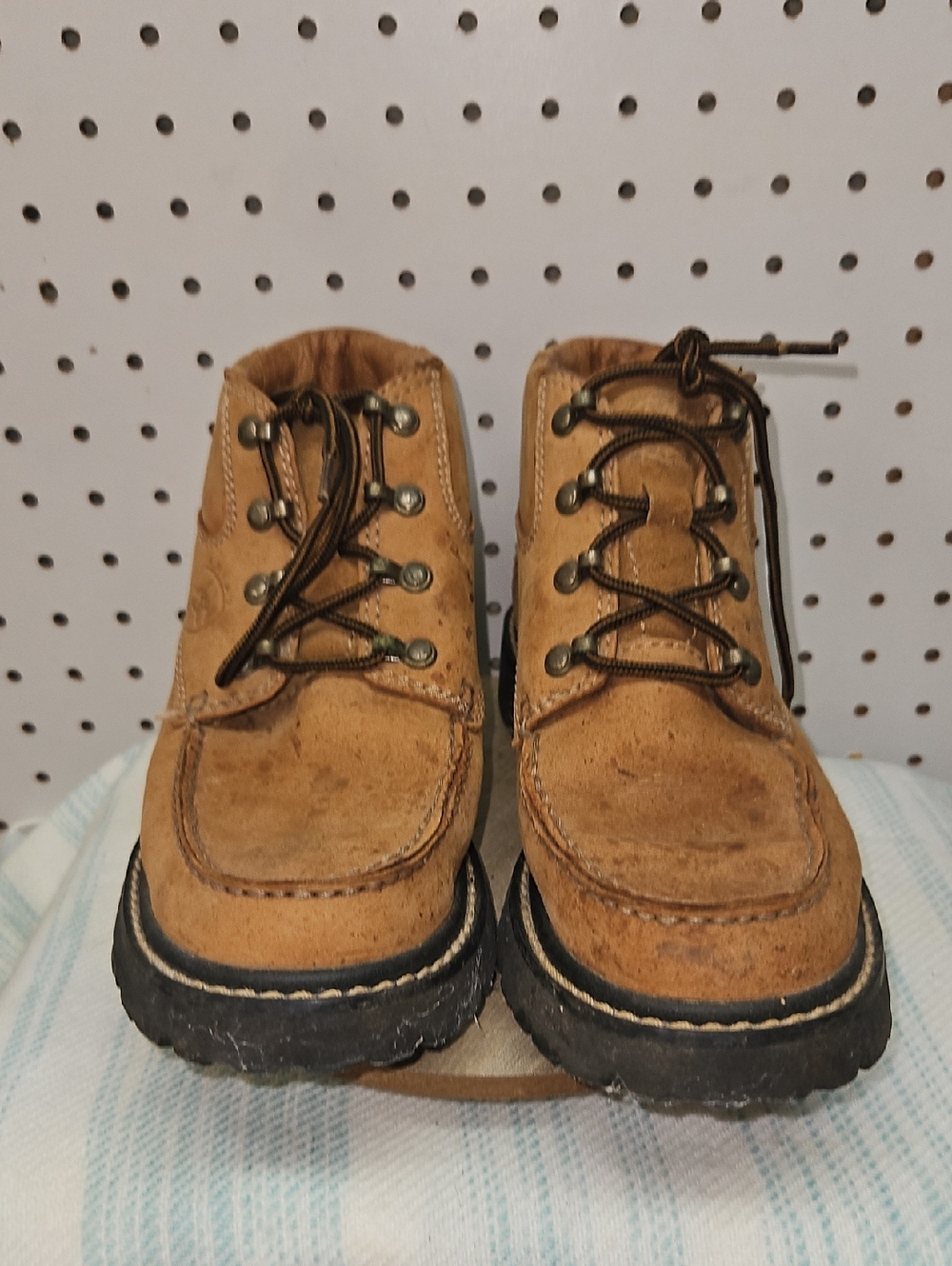 Ariat Tan Suede Lace-Up Women's Boots
